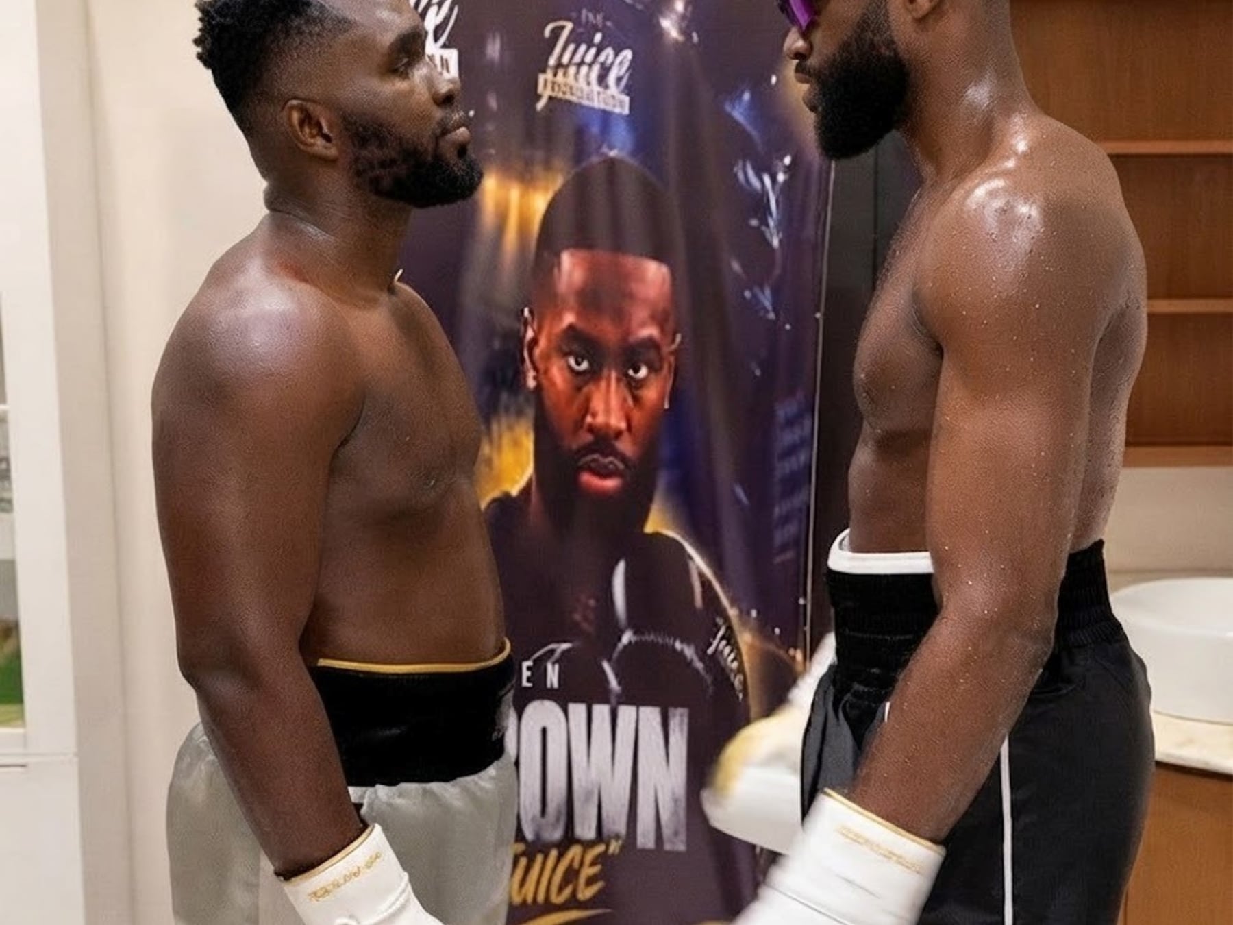 Jaylen Brown se calzó los guantes en Nigeria y ya se imaginan peleando arriba de un ring