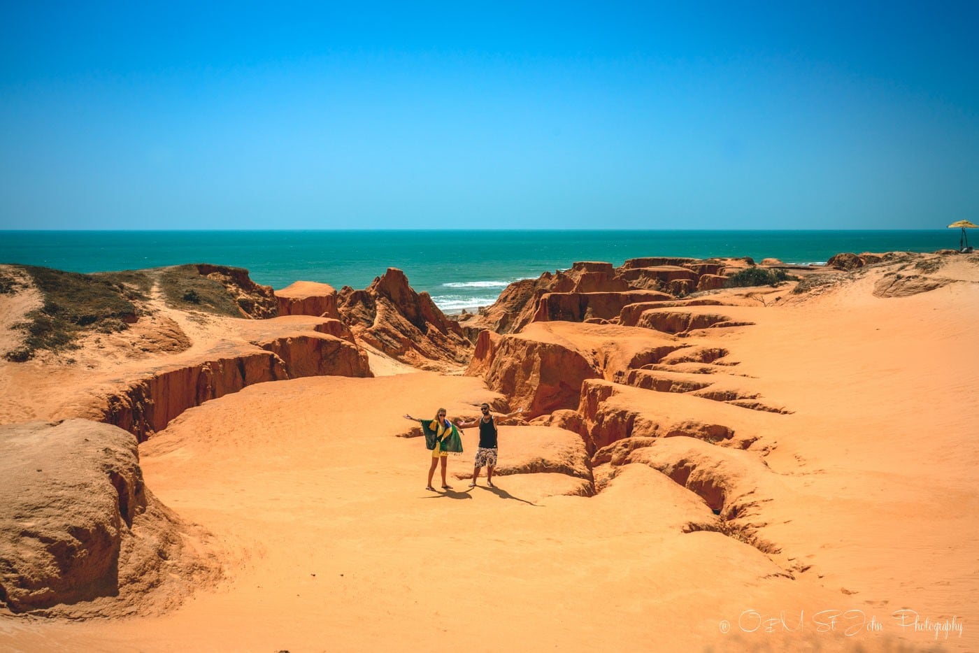 Pipa, el balneario del noreste brasileño que reordena once playas, dunas y delfines en menos de dos horas desde Natal