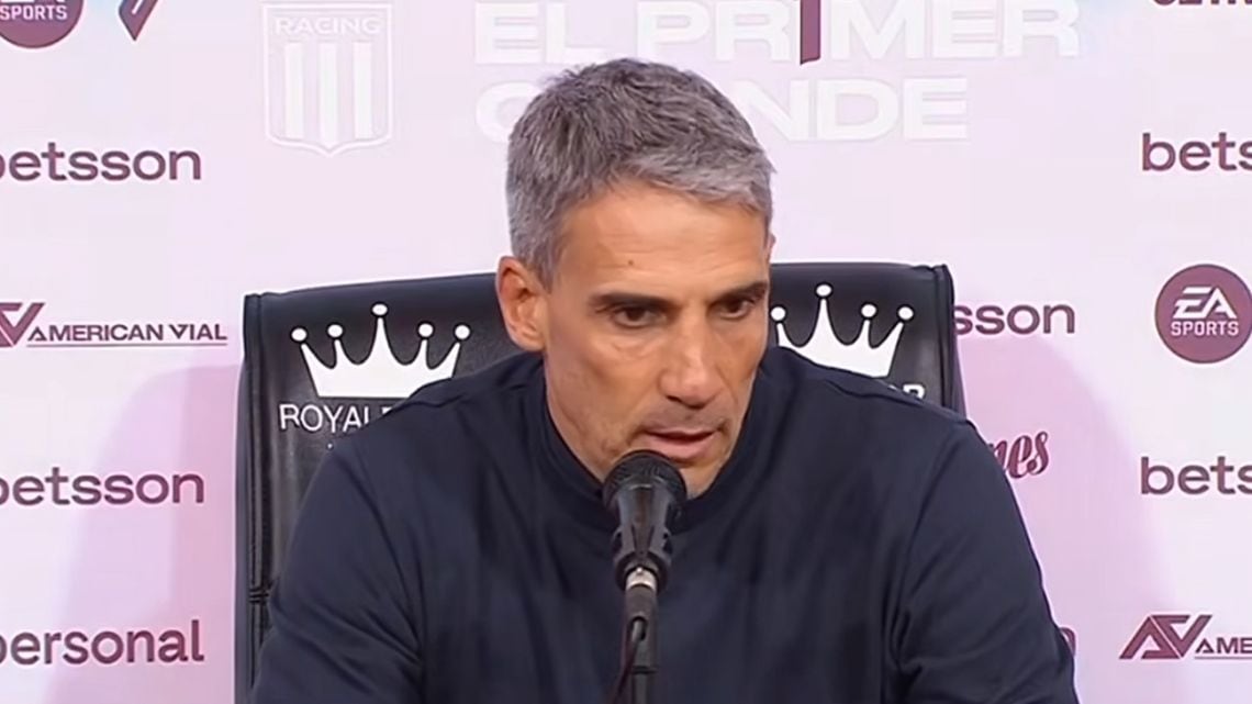 Vojvoda se prende al cargo como quien se aferra albanico en pleno enero