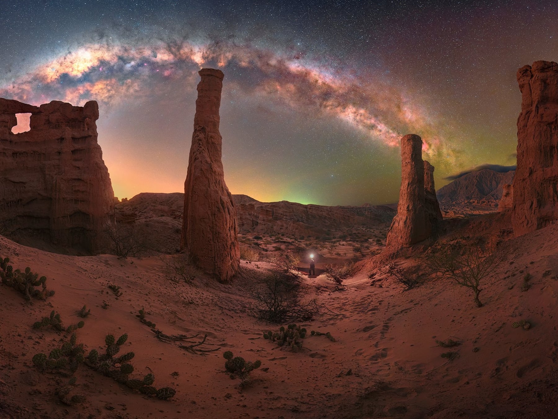 Astroturismo en el interior argentino: claves de una década de recorridos nocturnos por cerros, salinas y quebradas