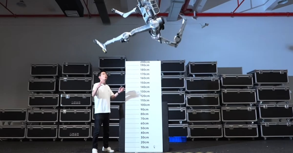 Grabar la cocina para enseñar a un robot: el trabajo de Divya que financia gastos cotidianos en India