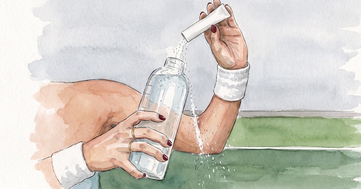 Hidratación con fundamento: por qué el agua alcanza para el día a día y qué se necesita cuando el cuerpo pierde más de la cuenta