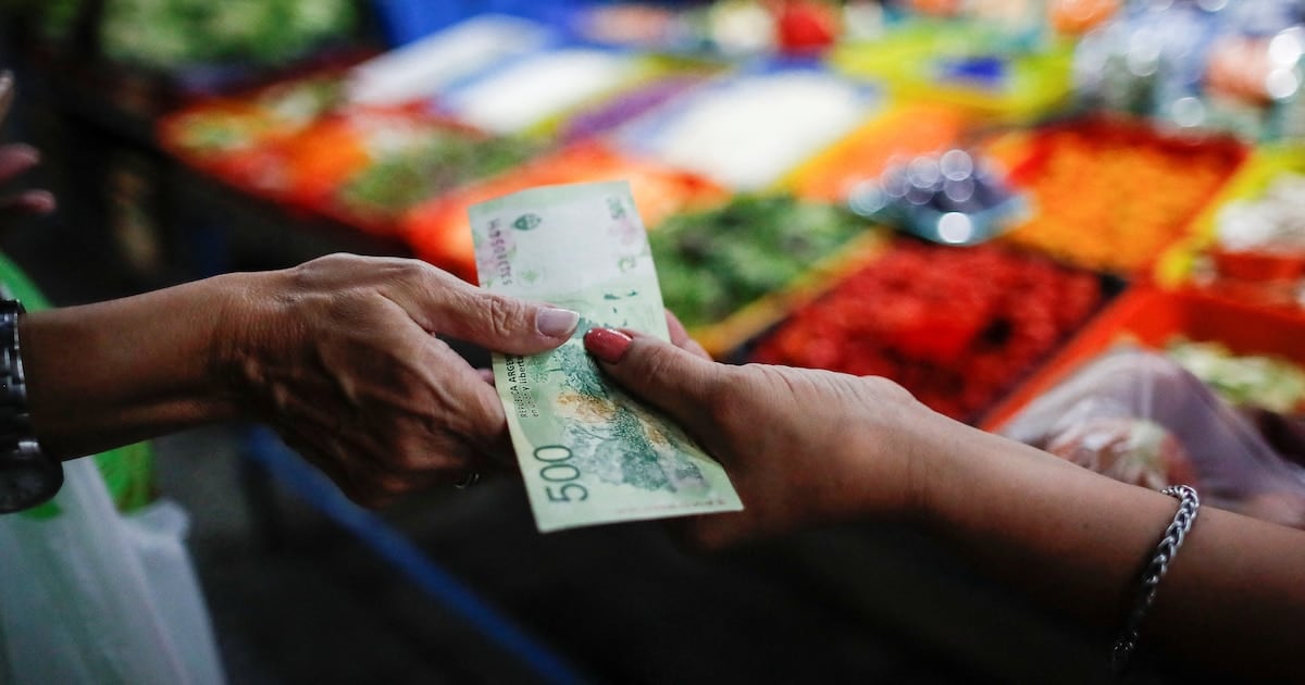 La tercera semana de septiembre volvió a golpear el bolsillo: verduras, carnes y las bebidas empujaron los alimentos hacia arriba
