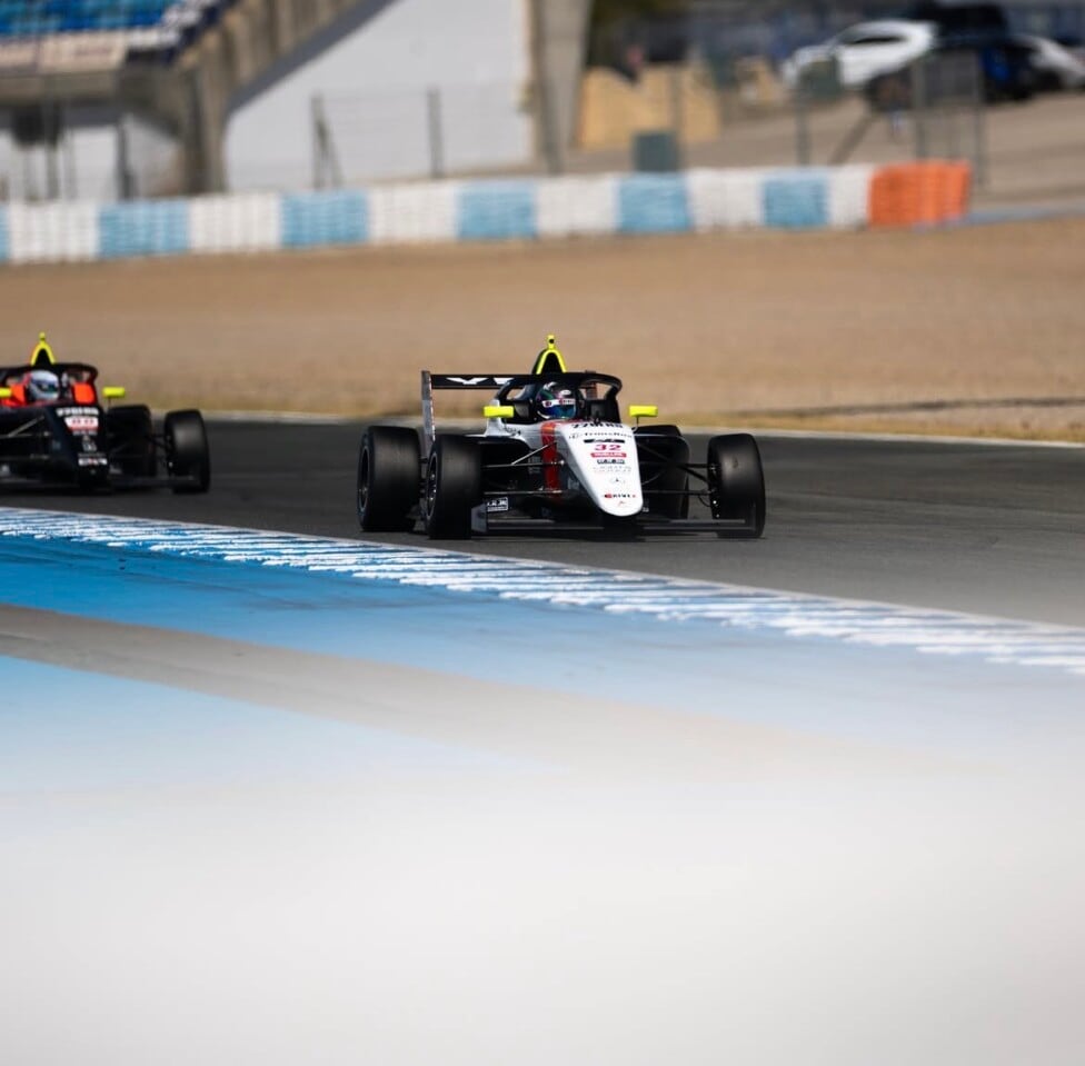 Bulbarella, a pesar del horno y los sustos, terminó la primera carrera en Jerez