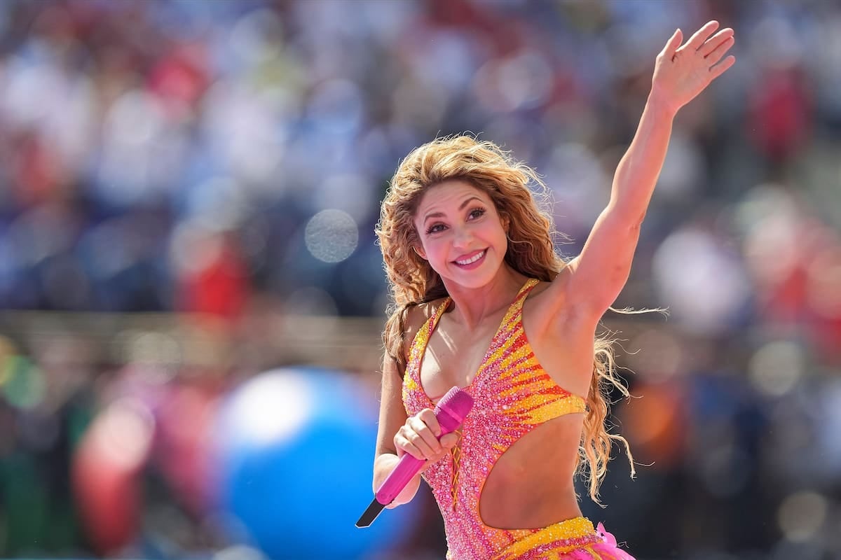 El colegio que Shakira ayudó a levantar en Cartagena y que hace diez años sigue recibiendo a las familias del barrio