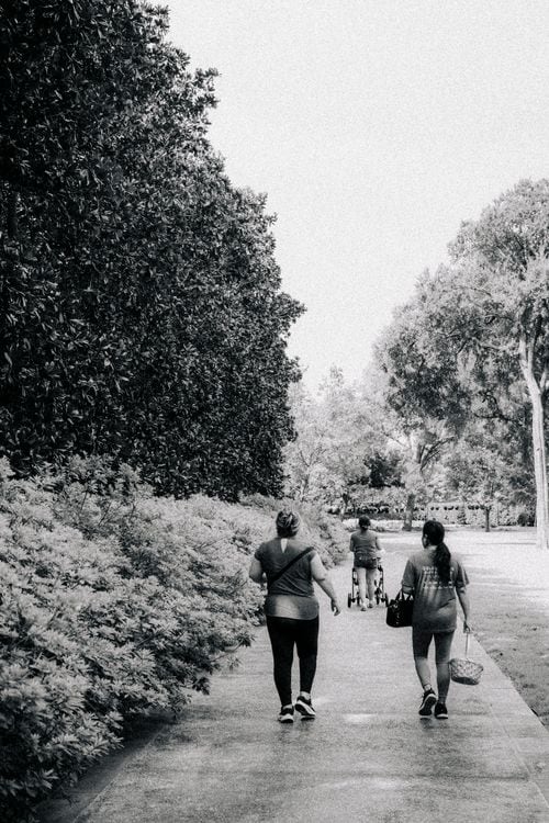 Caminar, fortalecer el cuerpo y, de yapa, mejorar la vida sexual: lo que dice una especialista en suelo pélvico