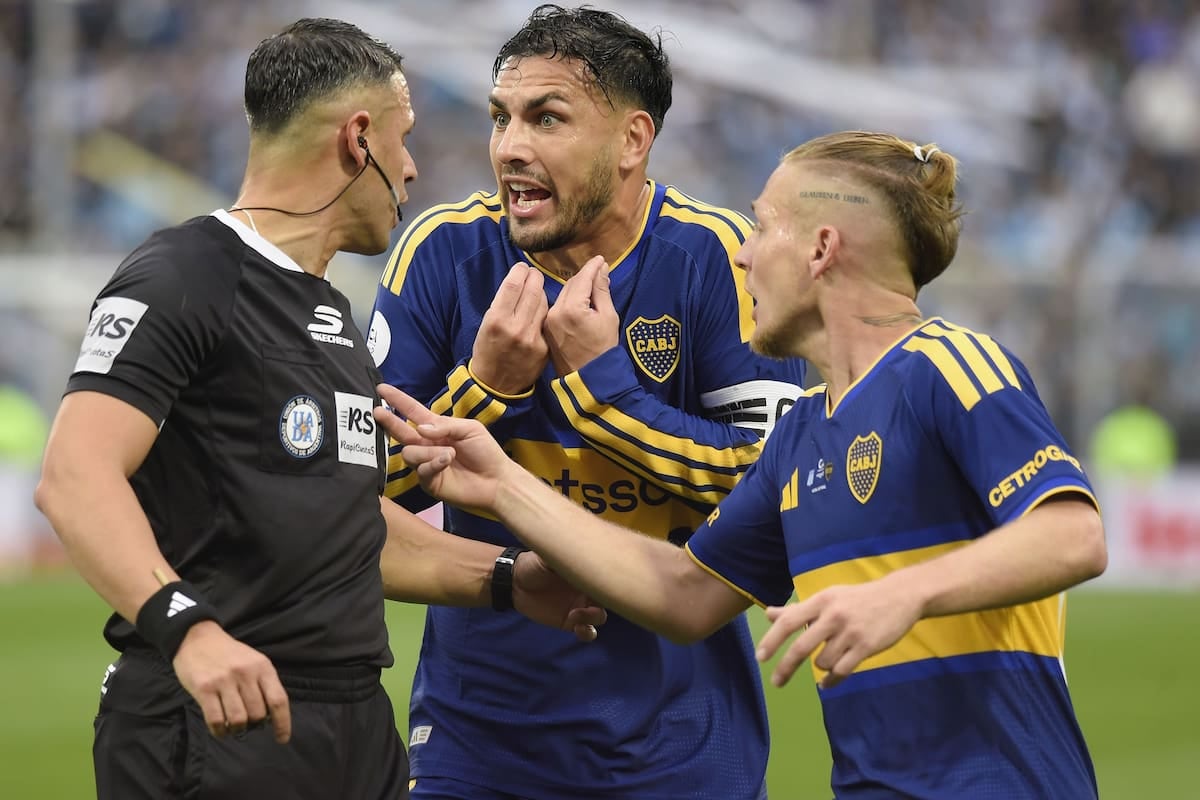 Triplete del ecuatoriano y Boca se metió entre los cuatro mejores de la Copa Argentina
