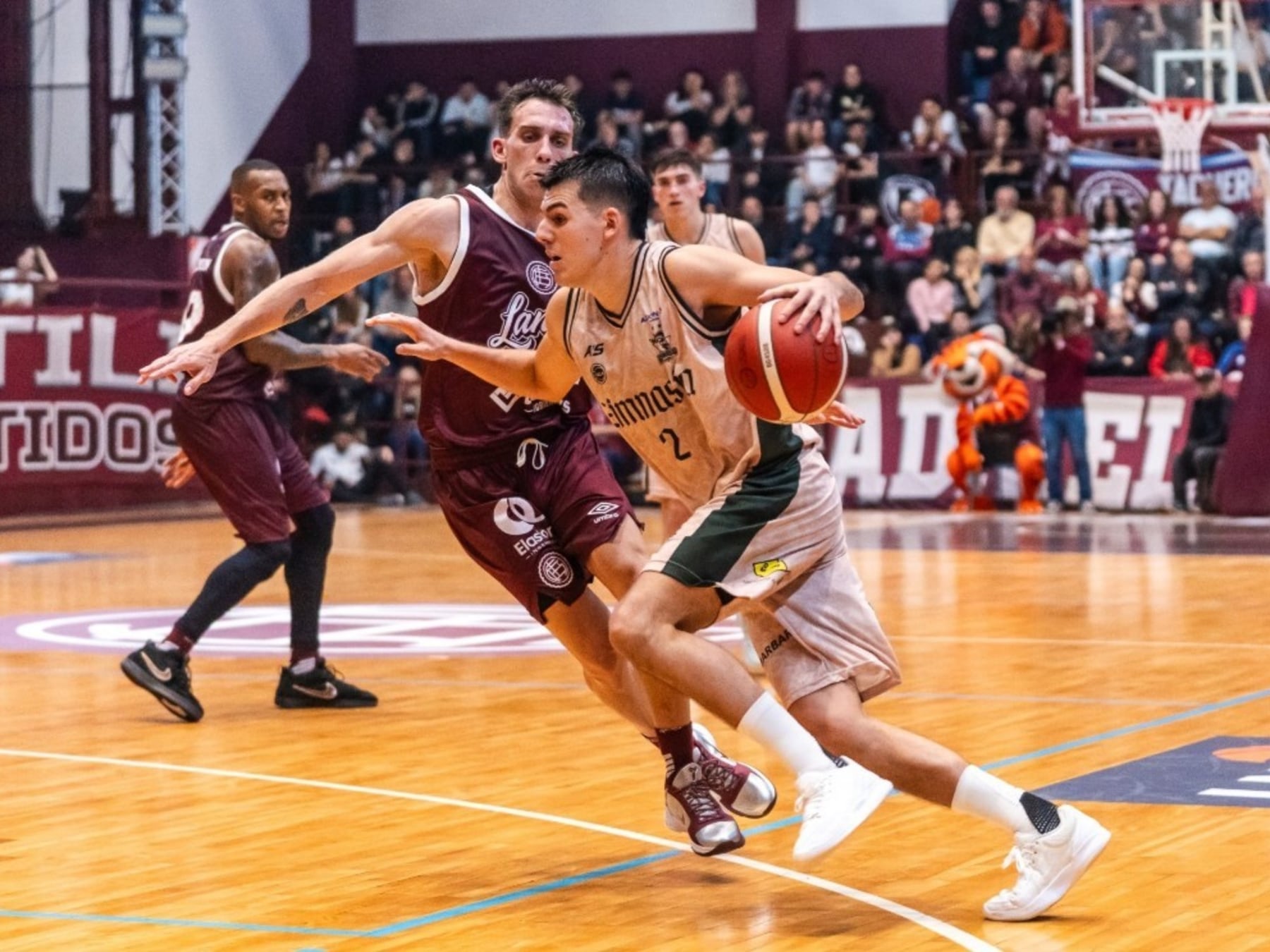 Gimnasia pasó el Rotili como un campeón: 92-74 a Lanús en la vuelta del básquet grande
