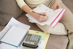Octubre llega con un ajuste del 1,66% y deja la jubilación mínima en $505.748,51 con bono