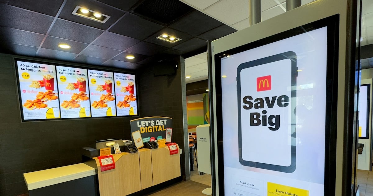 El menú que se reinventa en cada local: cómo la inteligencia artificial redefine los precios de la hamburguesa más famosa del mundo