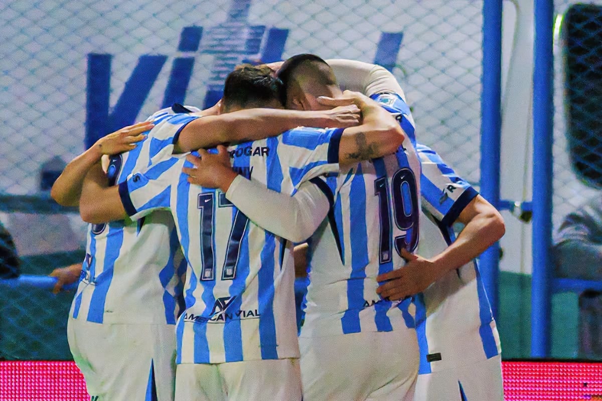 Racing se sacó la mufa en Río Cuarto y le dio aire al interino
