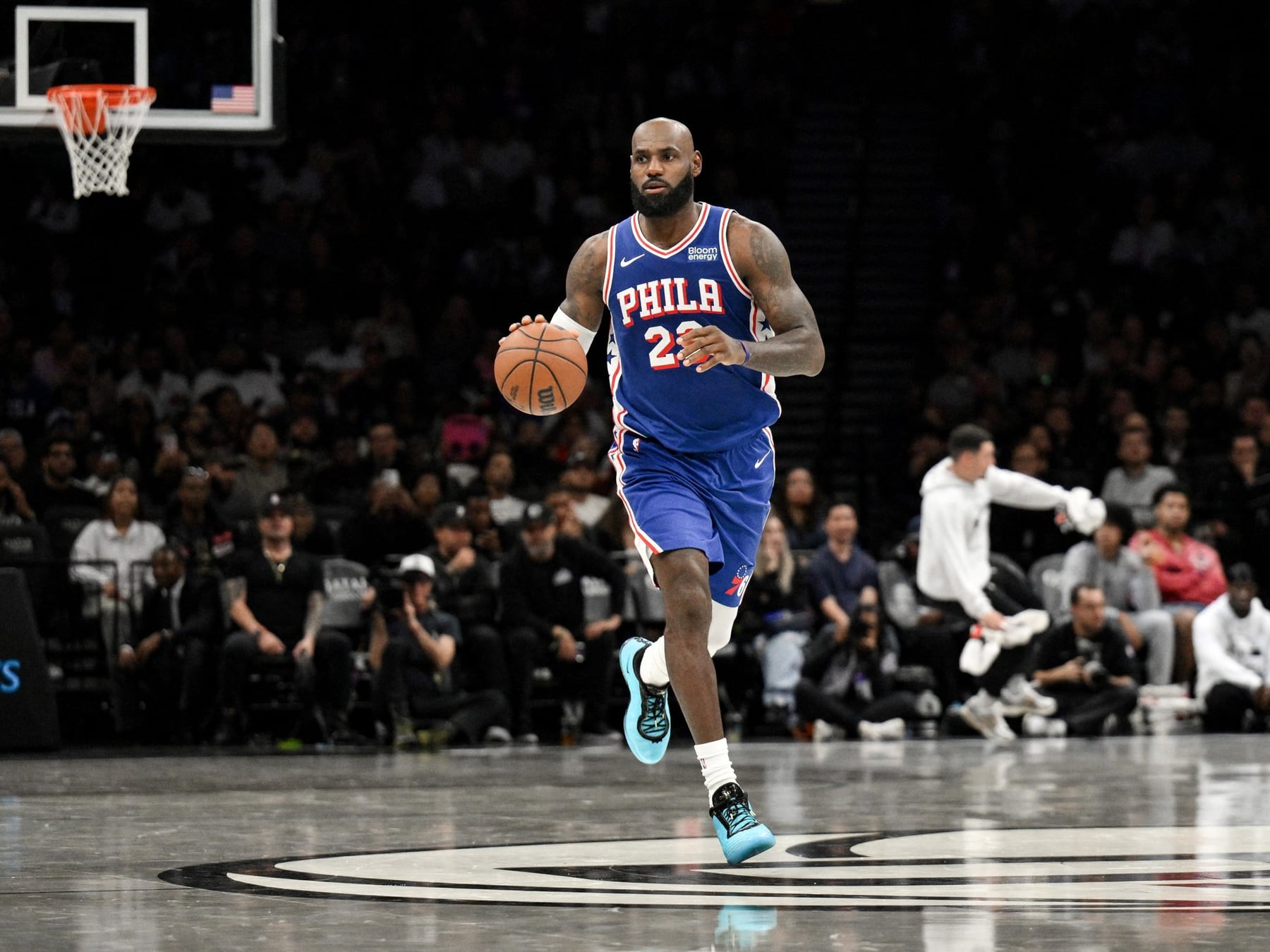 La Manito se puso la camiseta de los Sixers y Brooklyn le aguó la fiesta