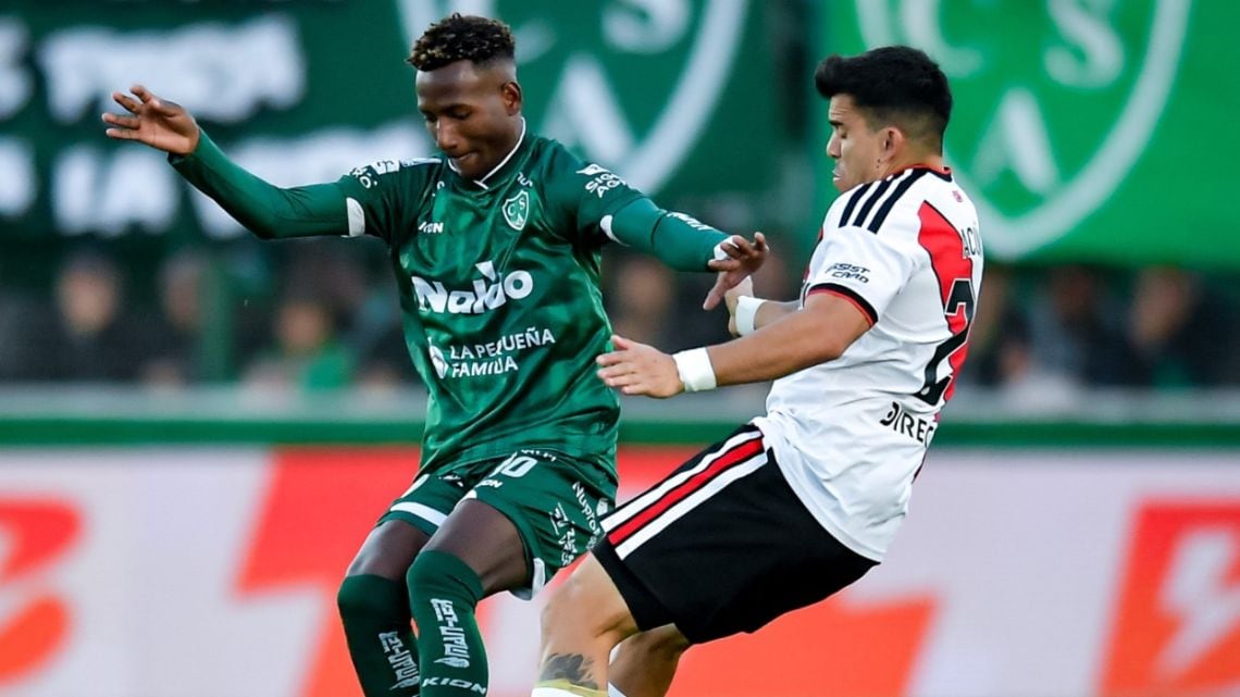 El verde de Junín le dio un cachetazo a River y se prende arriba