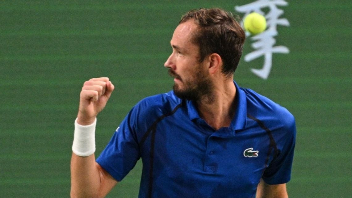 Shanghái ya tiene dueño provisorio: Jódar y Medvedev van por la final, y hay sorpresa