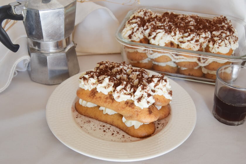 Tiramisú sin gluten: cómo armar capas firmes con bizcochos sin TACC y café bien frío