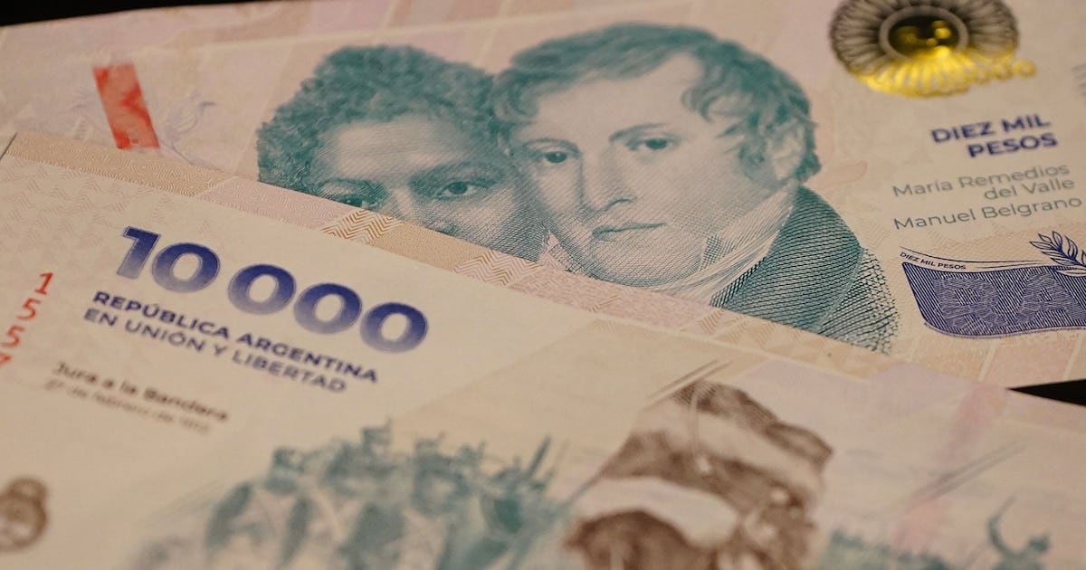Bancaria y cámaras pactaron 1,9% para septiembre y el sueldo inicial quedó arriba de 2,6 millones
