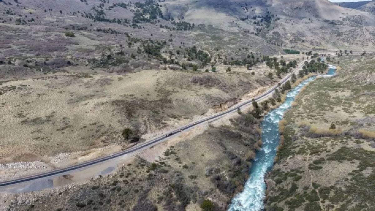 La Ruta 23 suma asfalto entre Villa Pehuenia y Aluminé y se perfila como un corredor anual al corazón del Pehuén
