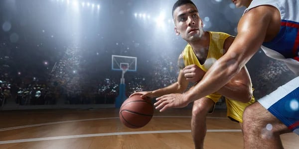 Valencia se sacudio la mala racha a fuerza de triples y golazo de Corbalan entra otra vez en el quinteto