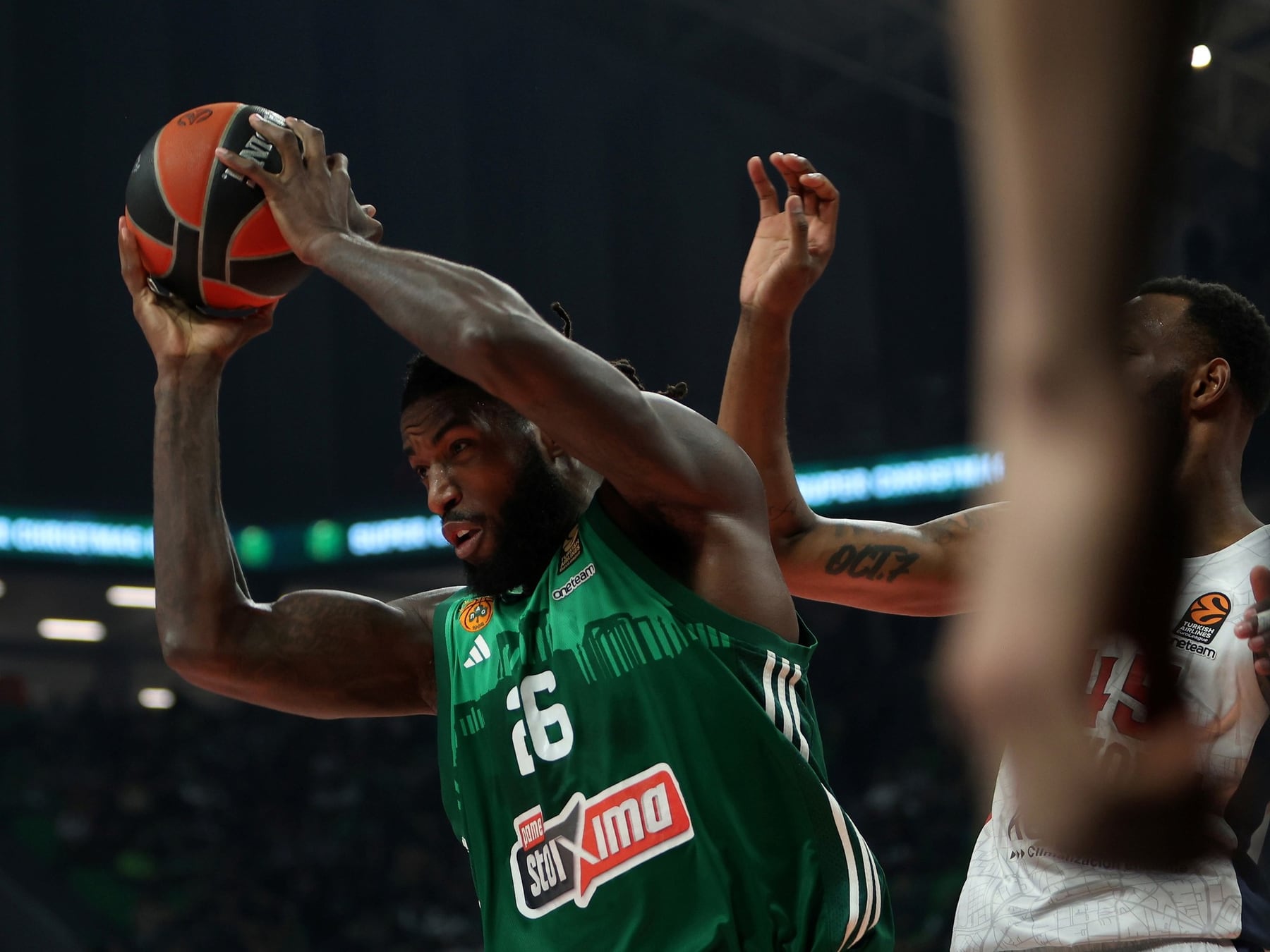 LaJUSTicia griega entra en la Basket y detiene al presidente de la Federación