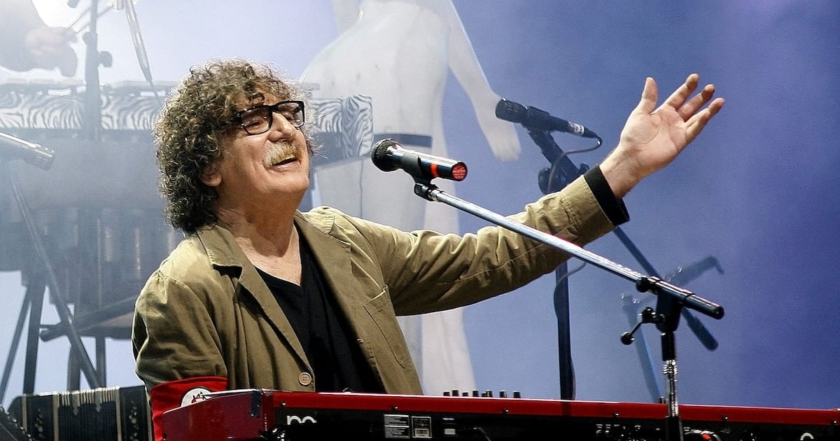 Una birthday con flowers en Palermo: así se vivieron los 75 años de Charly García